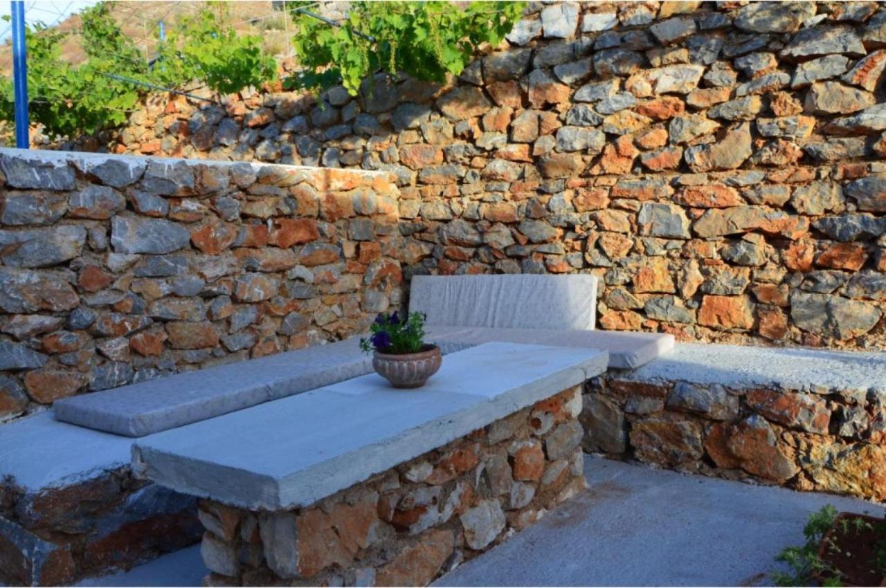 Stone Villa I In Petres Petres  エクステリア 写真